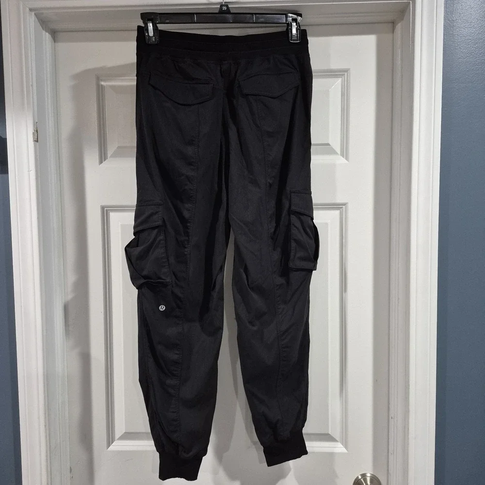 Lululemon Pants Womens Small Black Dance Studio Cargo Jogger Mid-Rise Relaxed